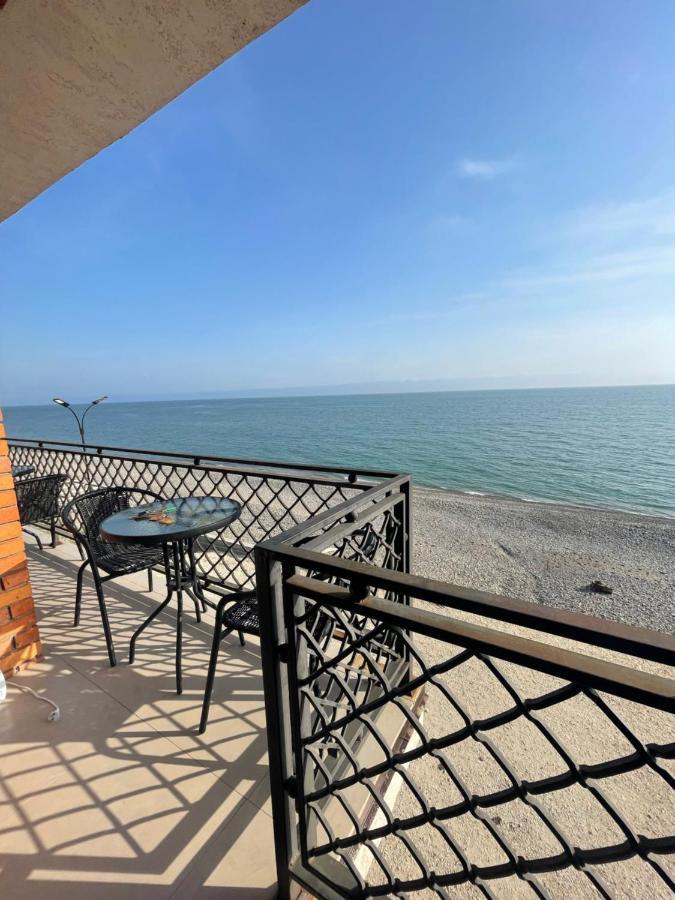Leon Beach Hotel New Athos Exterior photo